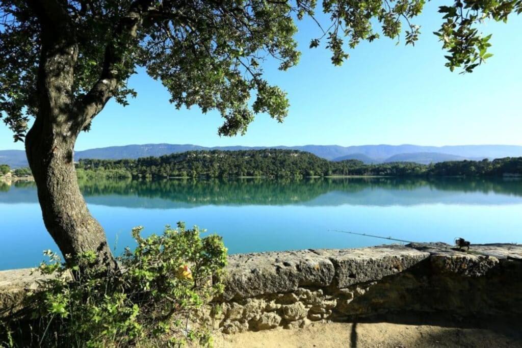 Holiday home Maison De Village Au Pied Du Luberon. Peypin-d'Aigues