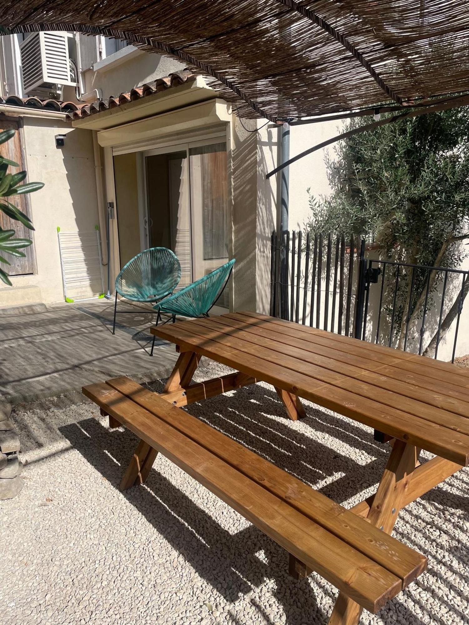 Maison De Village Au Pied Du Luberon. Holiday home Peypin-d'Aigues